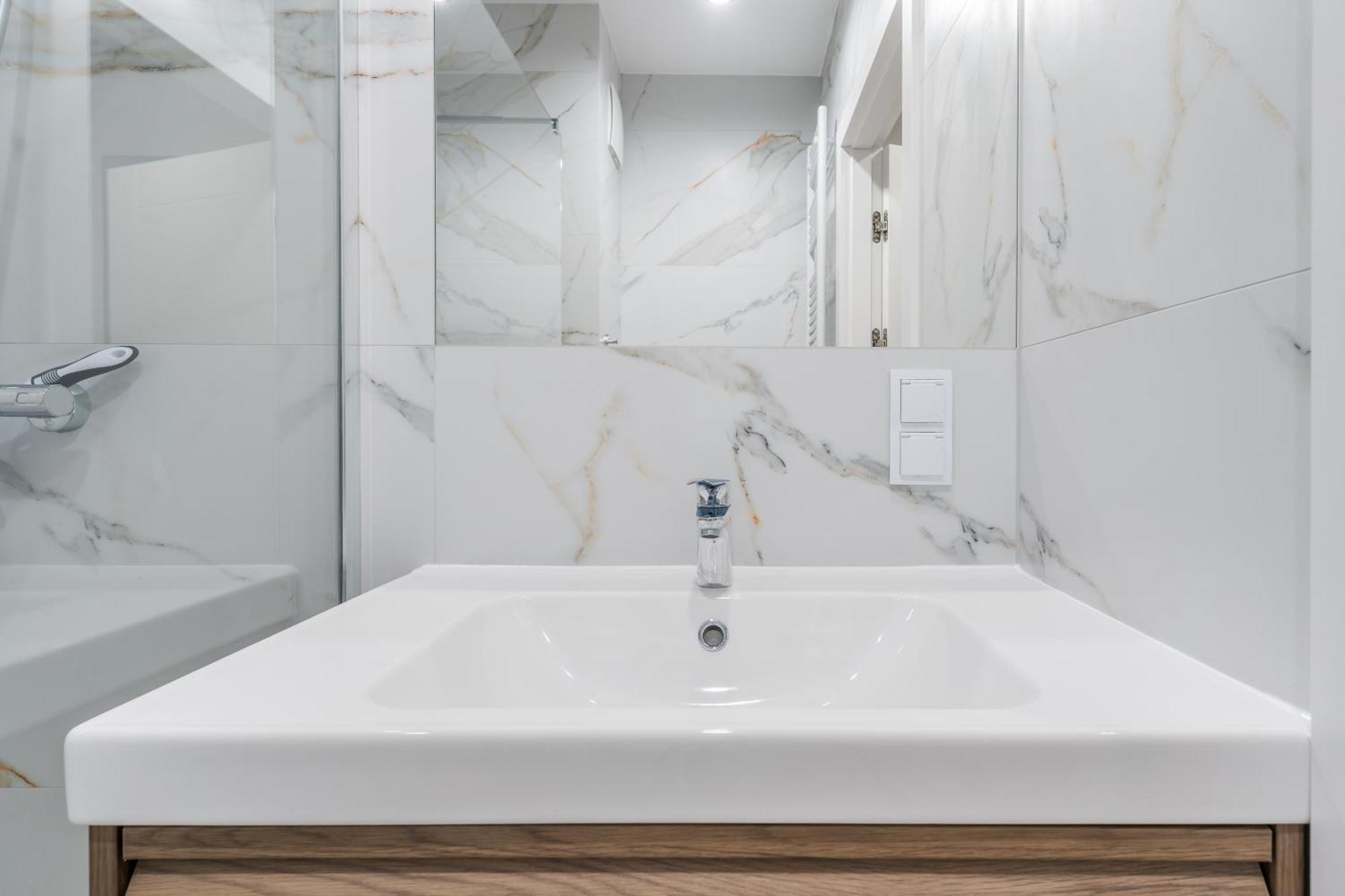 Apartmate- Oldtown Sienna Grobla Comfy Apartment Sauna & Free Gym 그단스크 외부 사진